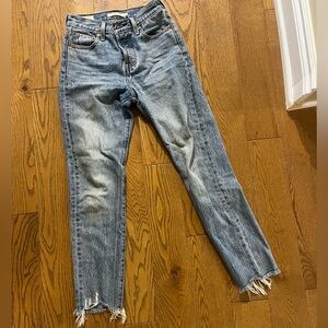 Levi’s Wedgie Size 23